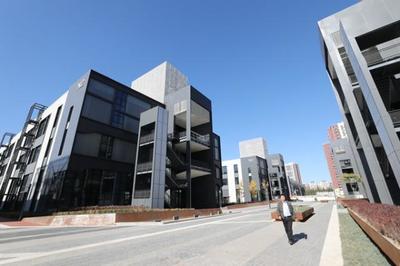 海淀區(qū)舊天壇家具廠華麗轉(zhuǎn)身，智能辦公新地標(biāo)“金隅·智造工廠”崛起